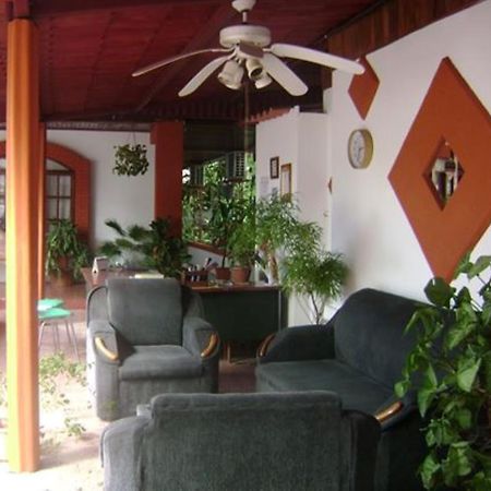 Hotel Jackie'S House Puntarenas Eksteriør bilde