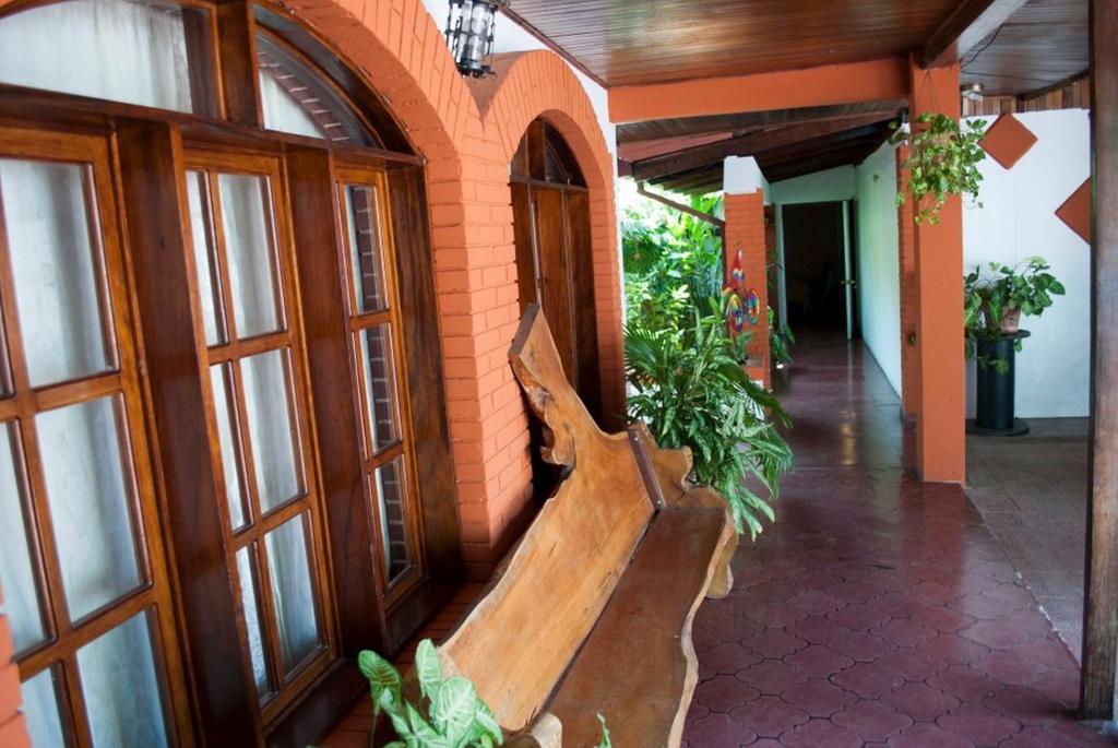 Hotel Jackie'S House Puntarenas Eksteriør bilde