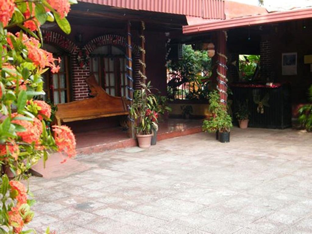 Hotel Jackie'S House Puntarenas Eksteriør bilde
